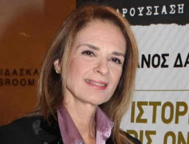 Aψεγάδιαστο κορμί στα 59 της - H Πέγκυ Σταθακοπούλου ποστάρει το πρώτο μπάνιο του καλοκαιριού με μπικίνι (φωτο)